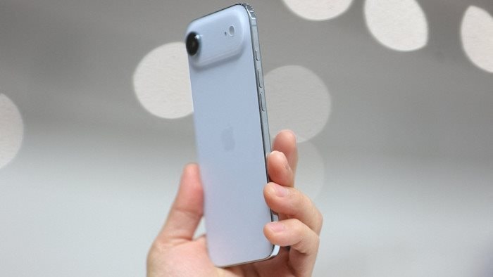 IPhone Air giảm giá sốc đến 9 triệu đồng chỉ sau 4 tháng ra mắt tại Việt Nam - Ảnh 3.