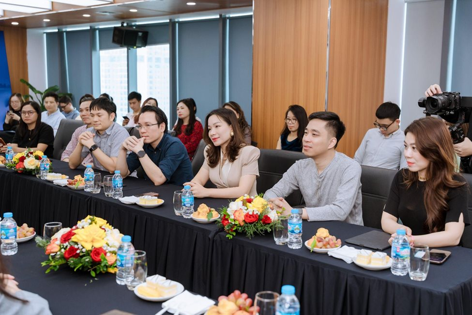 ADMICRO v&agrave; Goldsun Media k&yacute; kết hợp t&aacute;c chiến lược, mở rộng giải ph&aacute;p truyền th&ocirc;ng t&iacute;ch hợp Digital &ndash; OOH cho kh&aacute;ch h&agrave;ng doanh nghiệp - Ảnh 2.