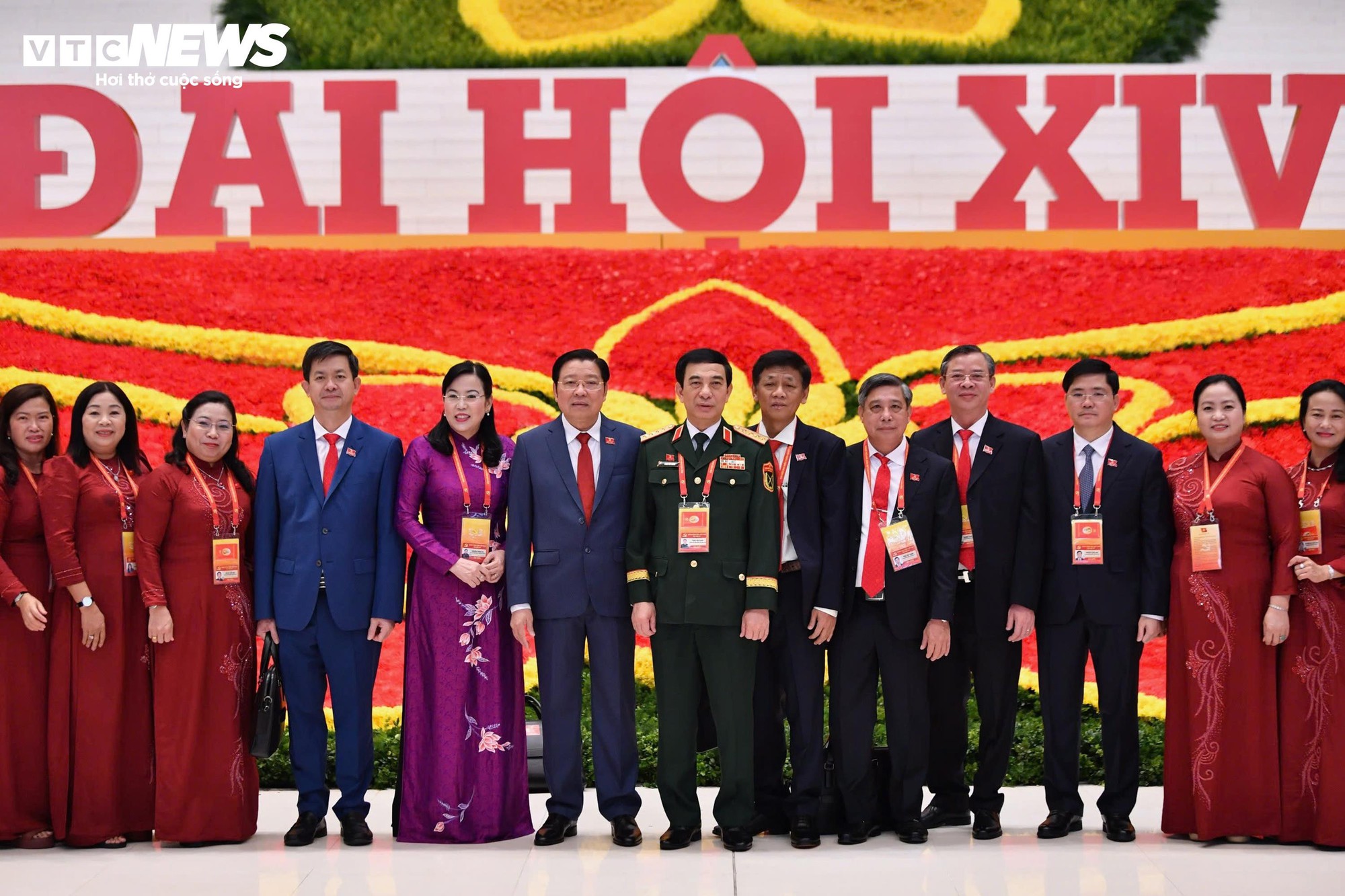 Lãnh đạo , nguyên lãnh đạo Đảng tham dự Đại hội XIV của Đảng tại Hà Nội - Ảnh 8.