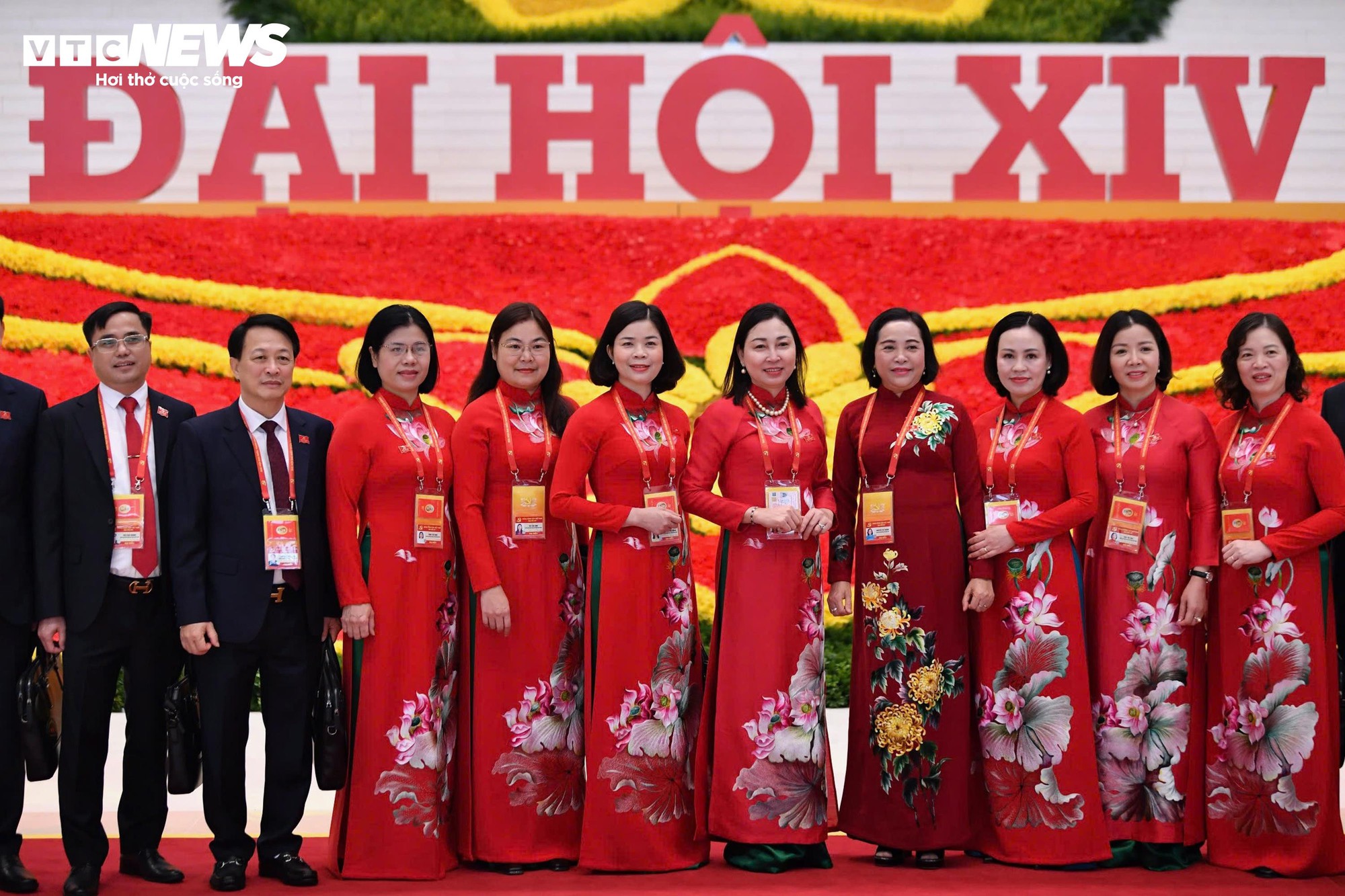 Lãnh đạo , nguyên lãnh đạo Đảng tham dự Đại hội XIV của Đảng tại Hà Nội - Ảnh 9.