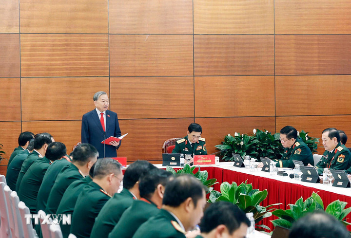 Đại biểu thảo luận c&aacute;c văn kiện Đại hội Đảng XIV tại Đo&agrave;n - Ảnh 3.