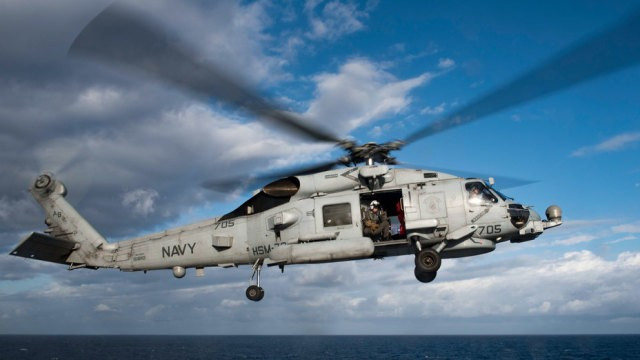Lockheed Martin b&agrave;n giao trực thăng mh - 60 r thứ 350 cho Hải qu&acirc;n Hoa Kỳ - Ảnh 1.