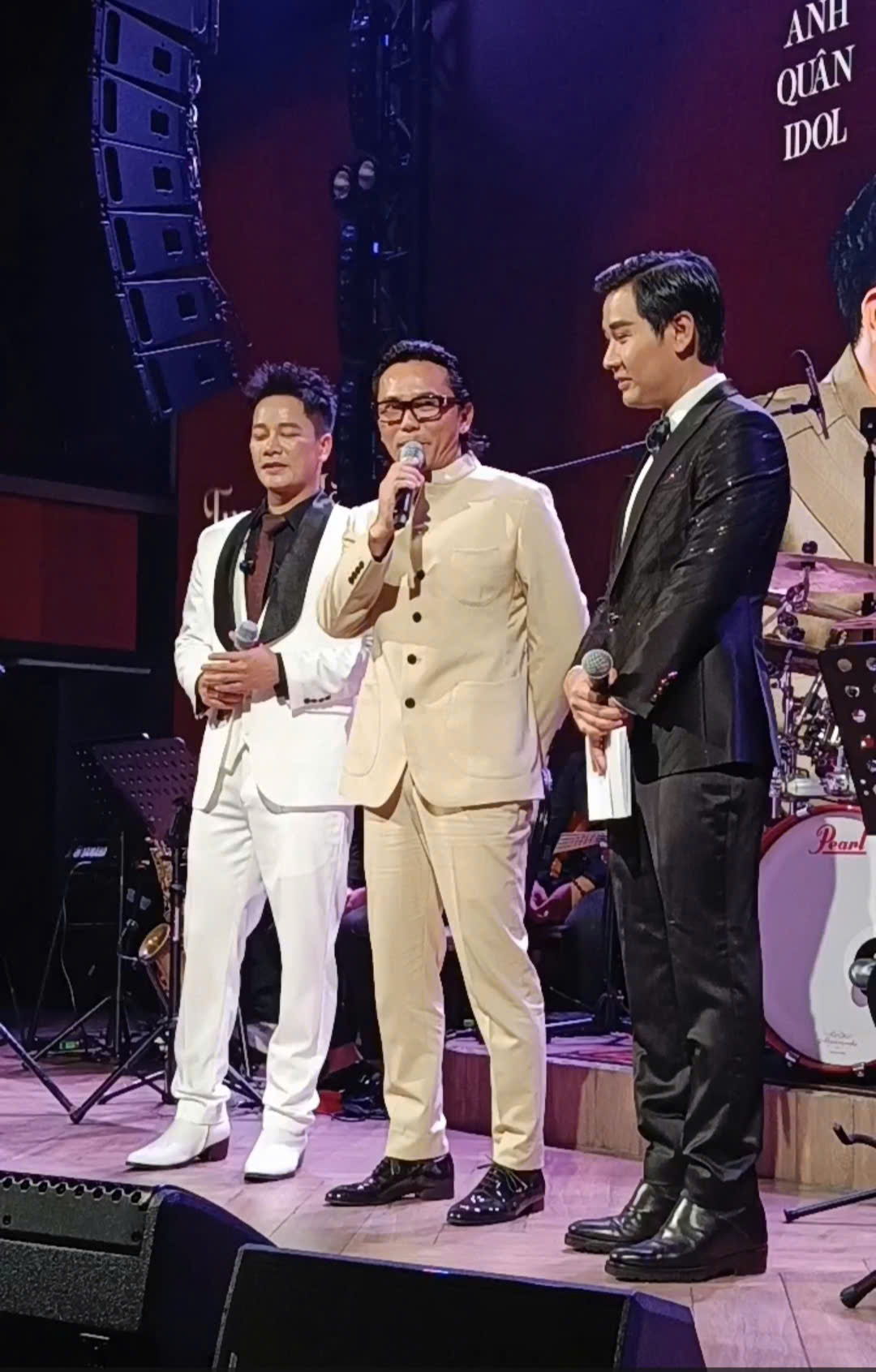 T&uacute; Dưa n&oacute;i thẳng về c&aacute;t-x&ecirc; của Anh Qu&acirc;n Idol, tiết lộ thu nhập hơn 1 tỷ 1 th&aacute;ng  - Ảnh 1.