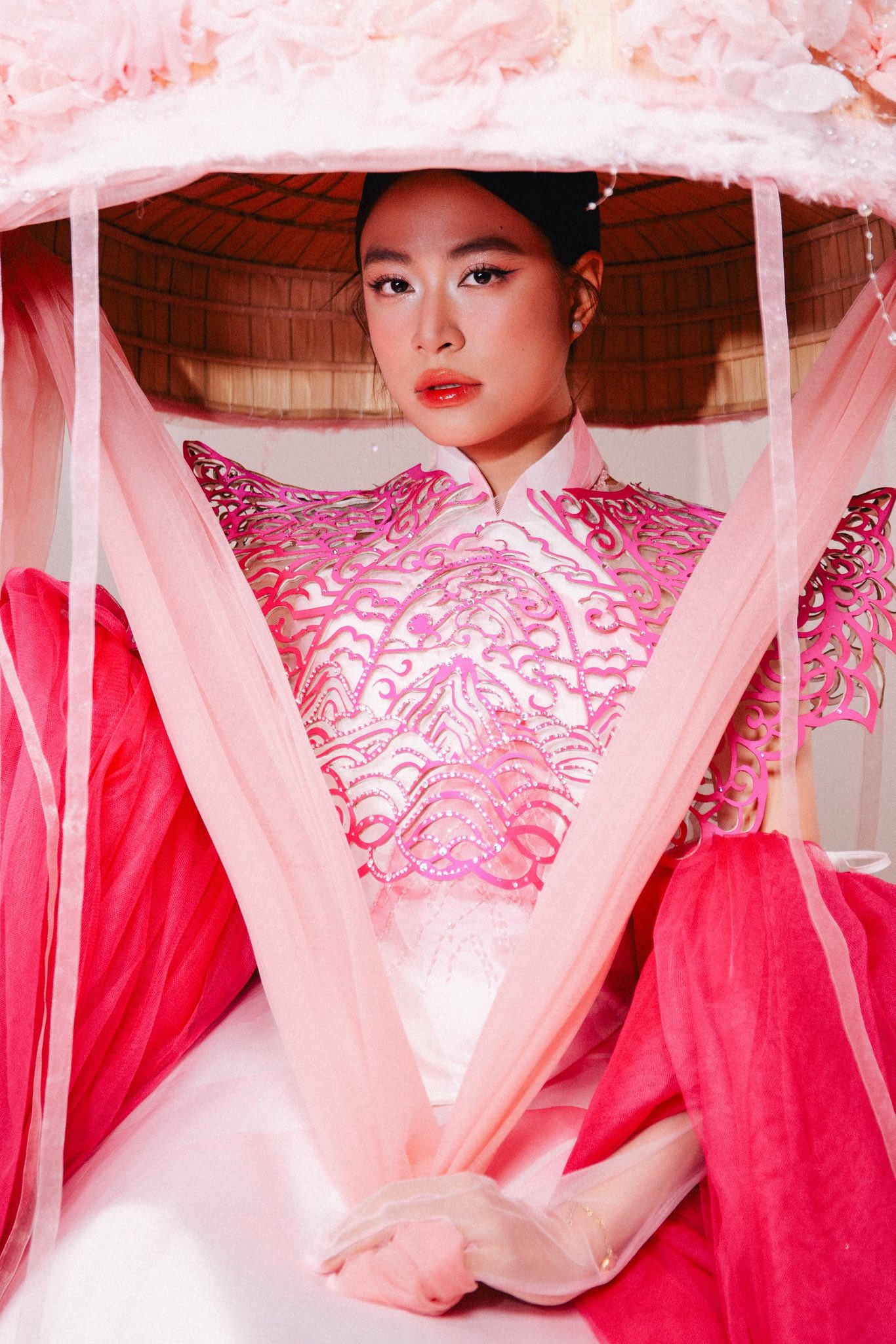 - Ảnh 4. - Ảnh 4.