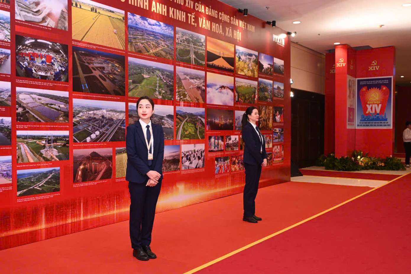 Những ' b&ocirc;ng hồng th&eacute;p ' bảo vệ Đại hội XIV của Đảng với sự ki&ecirc;n cường v&agrave; tinh tế - Ảnh 5.