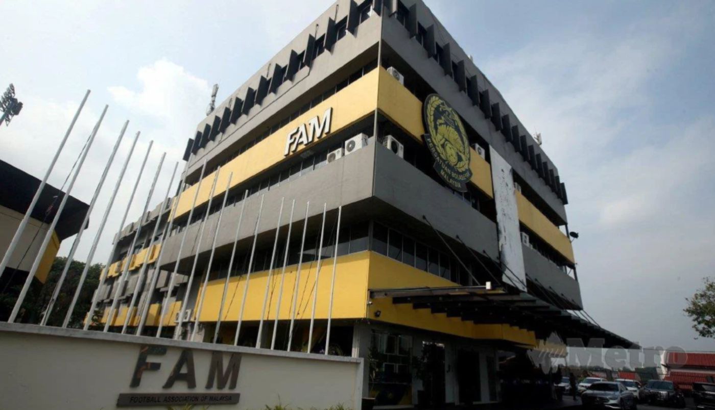 Ban chấp hành FAM “rút lui chiến lược”, từ chức tránh án phạt FIFA - Ảnh 1.