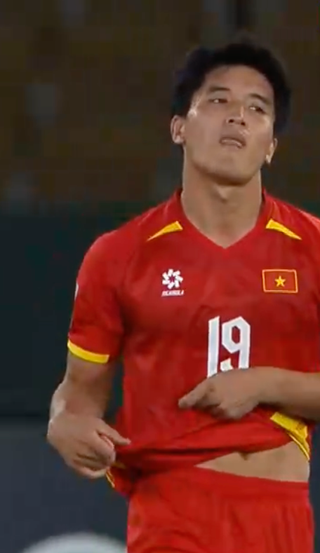 Dàn tuyển thủ U23 Việt Nam thất thần, buồn bã khi thua đau U23 Trung Quốc- Ảnh 3.