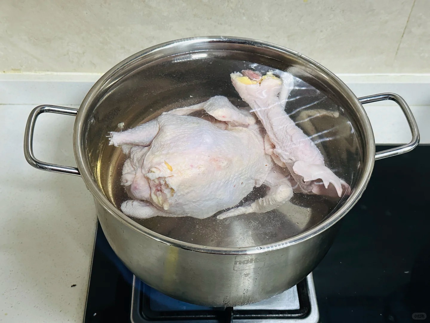 Sự thật về bắp cải nước s&ocirc;i: M&oacute;n ăn quốc yến g&acirc;y sốt - Ảnh 2.