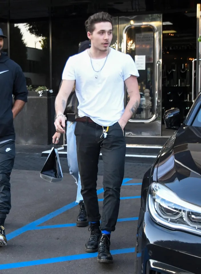 Brooklyn Beckham - Nghịch tử "bất hiếu, bất t&agrave;i" số 1 showbiz - Ảnh 7.