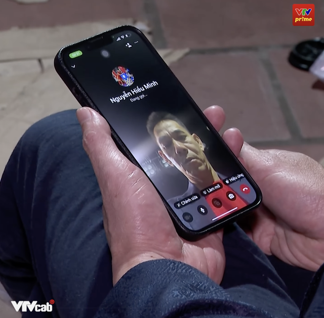 X&uacute;c động tin nhắn của bố Hiểu Minh gửi con trai chấn thương: "Con c&oacute; bị nặng kh&ocirc;ng con" - Ảnh 3.