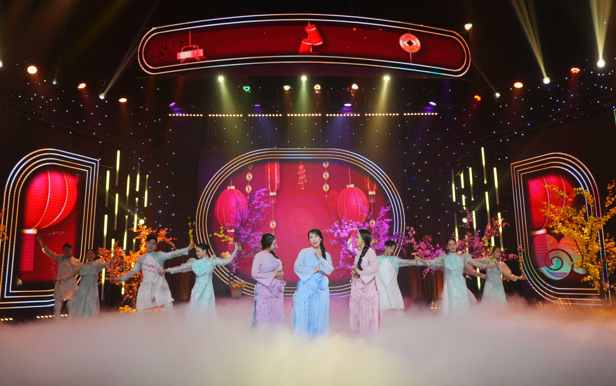 Nhóm Sen Việt ra mắt MV dịp Tết Nguyên Đán 2026 - Ảnh 2.