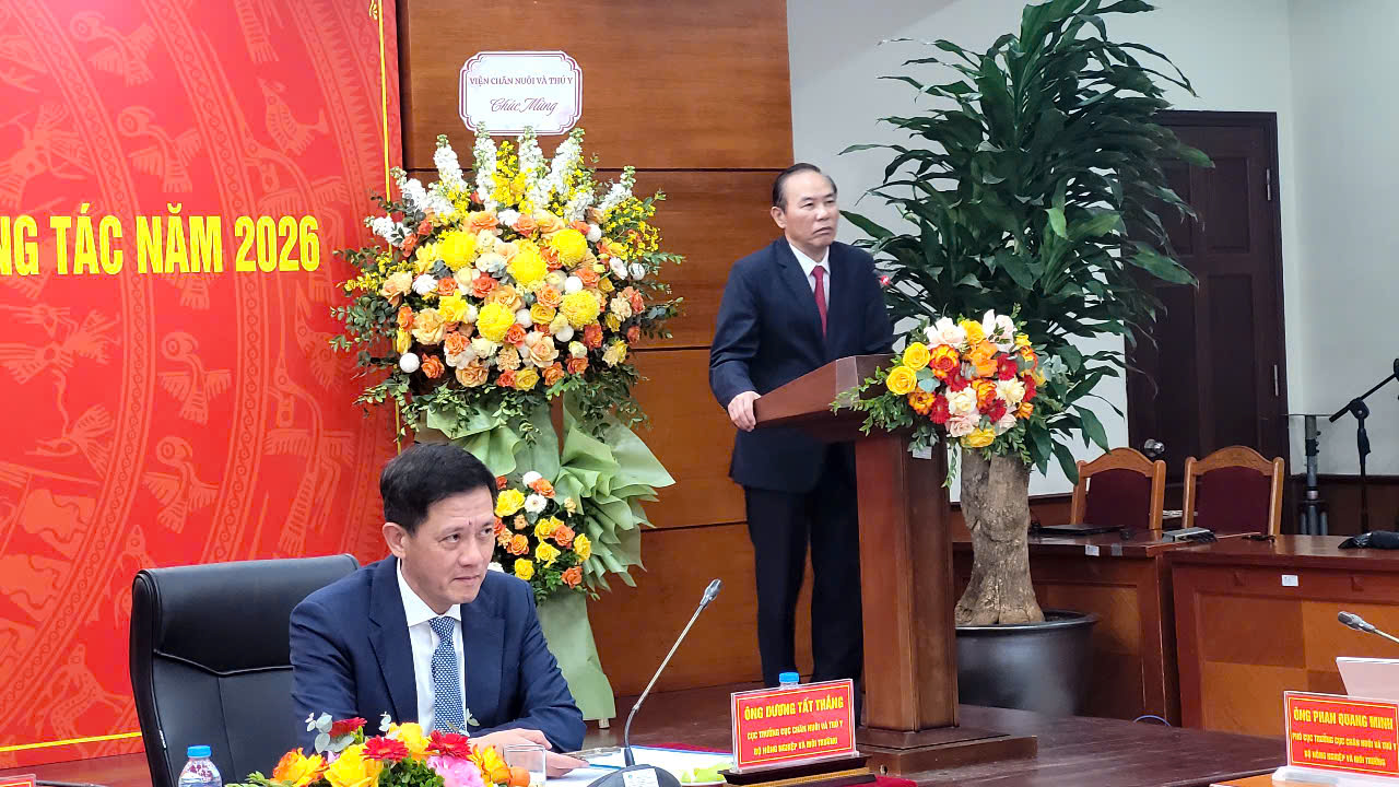 Thứ Trưởng Bộ Nông Nghiệp Và Môi Trường: Thịt Heo, Nội Tạng Thối, Không Rõ Nguồn Gốc Ở Đâu Ra? Từ Vụ Đồ Hộp Hạ Long, Thứ Trưởng Bộ Nông Nghiệp Và Môi Trường Chỉ Đạo Gì? - Ảnh 1.