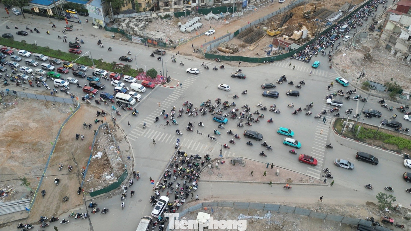 Xây dựng cầu vượt tại Vành đai 1 Hà Nội để giảm ùn tắc giao thông - Ảnh 3.