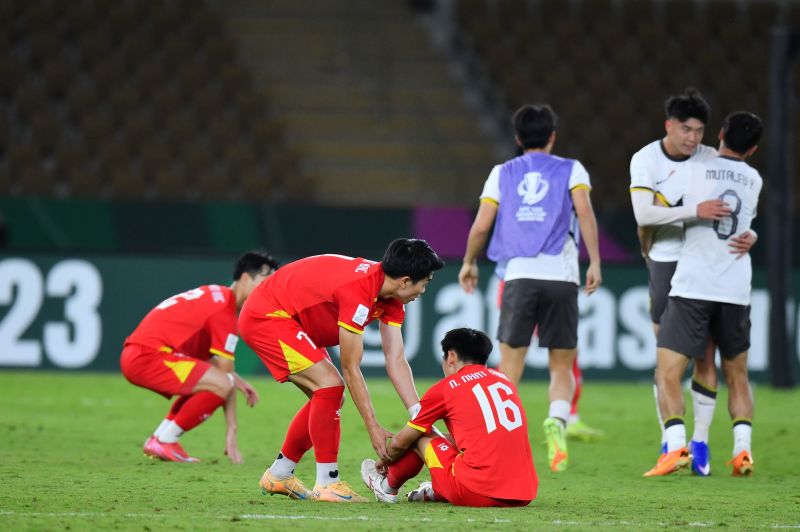 Đằng sau trận thua nghiệt ng&atilde;, U23 Việt Nam đ&atilde; đặt th&ecirc;m nền m&oacute;ng cho giấc mơ World Cup - Ảnh 1.