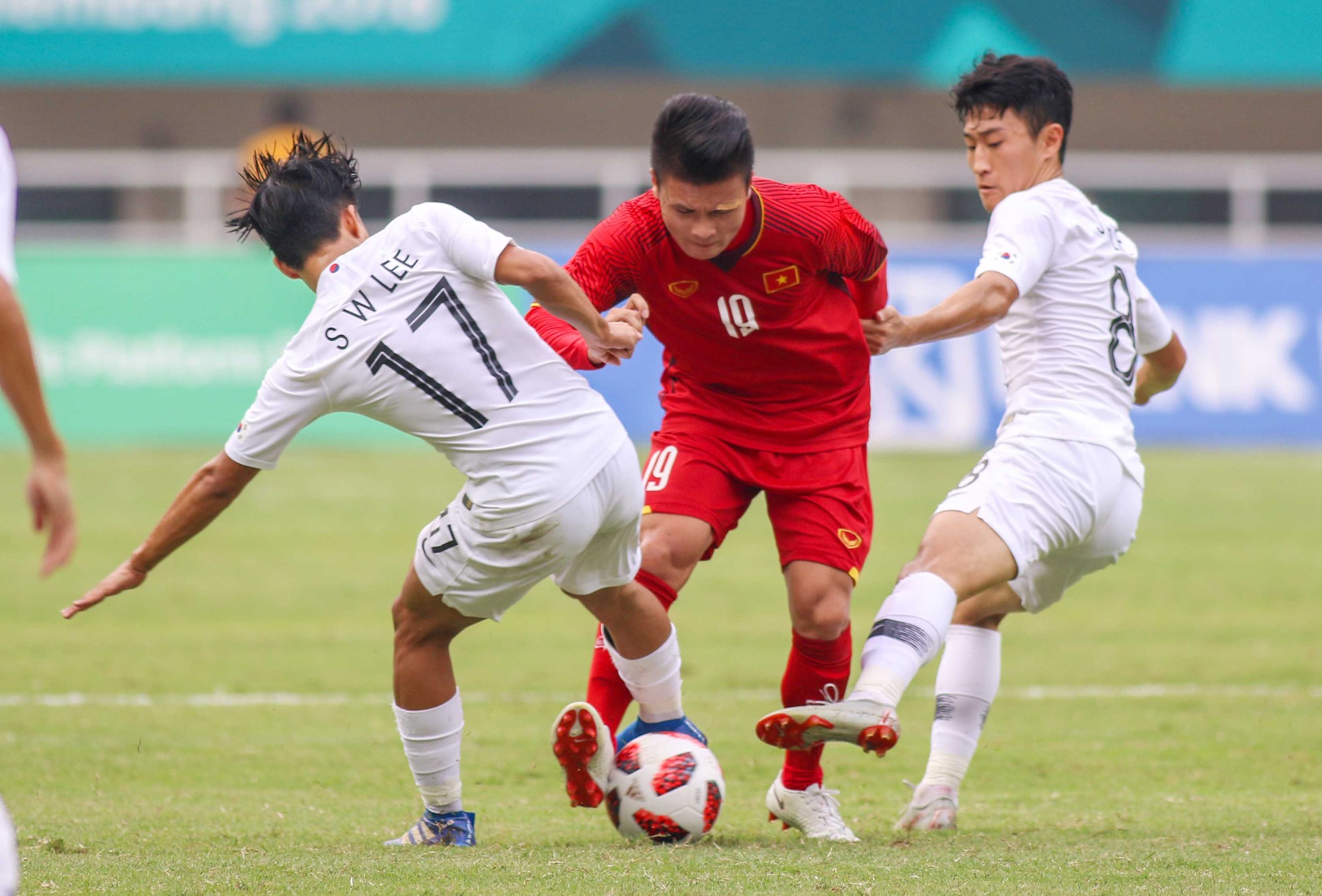 Đằng sau trận thua nghiệt ng&atilde;, U23 Việt Nam đ&atilde; đặt th&ecirc;m nền m&oacute;ng cho giấc mơ World Cup - Ảnh 2.