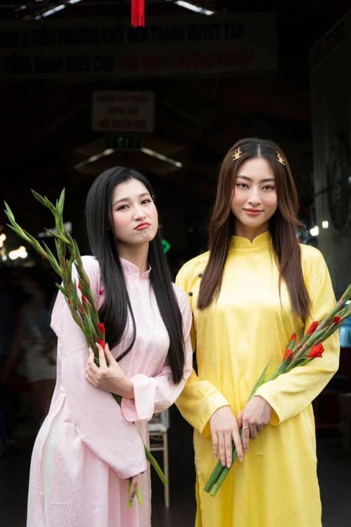 Đang diễn ra đám cưới Phương Nhi và thiếu gia Minh Hoàng: SOOBIN - Touliver tham dự, 1 Hoa hậu bất ngờ viết tâm thư gửi cô dâu- Ảnh 8. Đang diễn ra đám cưới Phương Nhi và thiếu gia Minh Hoàng: SOOBIN - Touliver tham dự, 1 Hoa hậu bất ngờ viết tâm thư gửi cô dâu- Ảnh 8.