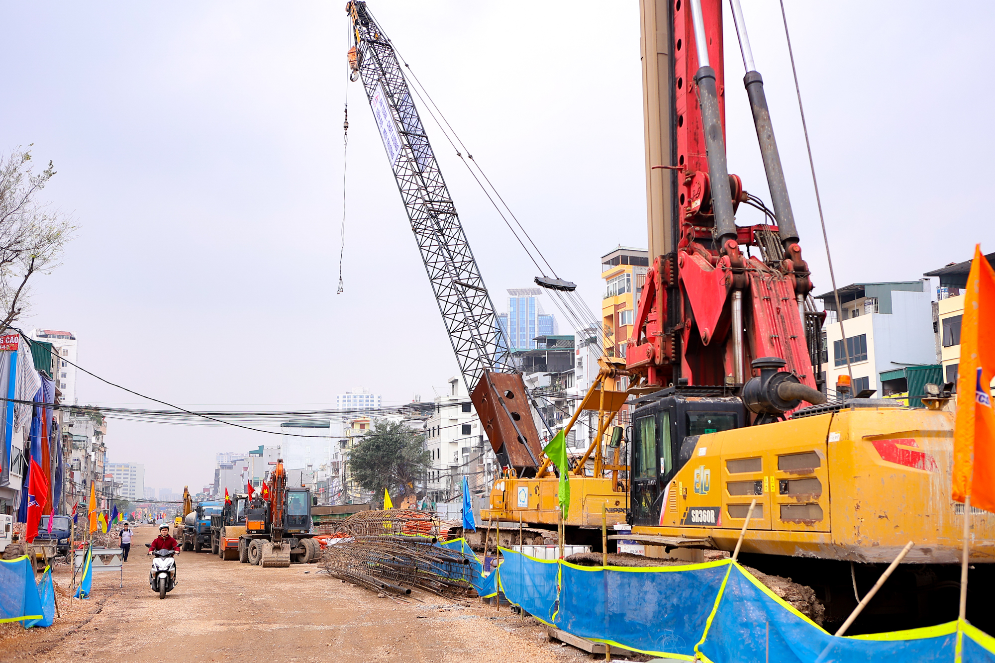 Kỳ tích thông xe đường Vành đai 1: 30 Năm chờ đợi và 30 ngày thần tốc giải cứu giao thông - Ảnh 2. Kỳ tích thông xe đường Vành đai 1: 30 Năm chờ đợi và 30 ngày thần tốc giải cứu giao thông - Ảnh 2.