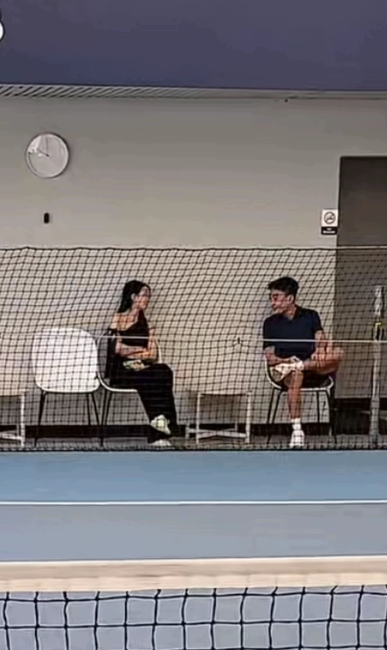 T&oacute;m d&iacute;nh cảnh thiếu gia Duy Nhỏ tr&ecirc;n s&acirc;n pickleball với c&ocirc; g&aacute;i lạ mặt- Ảnh 1.