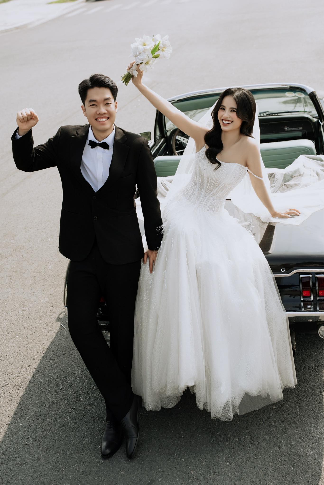 Chuyện tình Olympic đơm hoa: Hotgirl bắn cung Ánh Nguyệt chốt ngày cưới tay vợt Lê Đức Phát, visual cô dâu đỉnh chóp!- Ảnh 1. Chuyện tình Olympic đơm hoa: Hotgirl bắn cung Ánh Nguyệt chốt ngày cưới tay vợt Lê Đức Phát, visual cô dâu đỉnh chóp!- Ảnh 1.