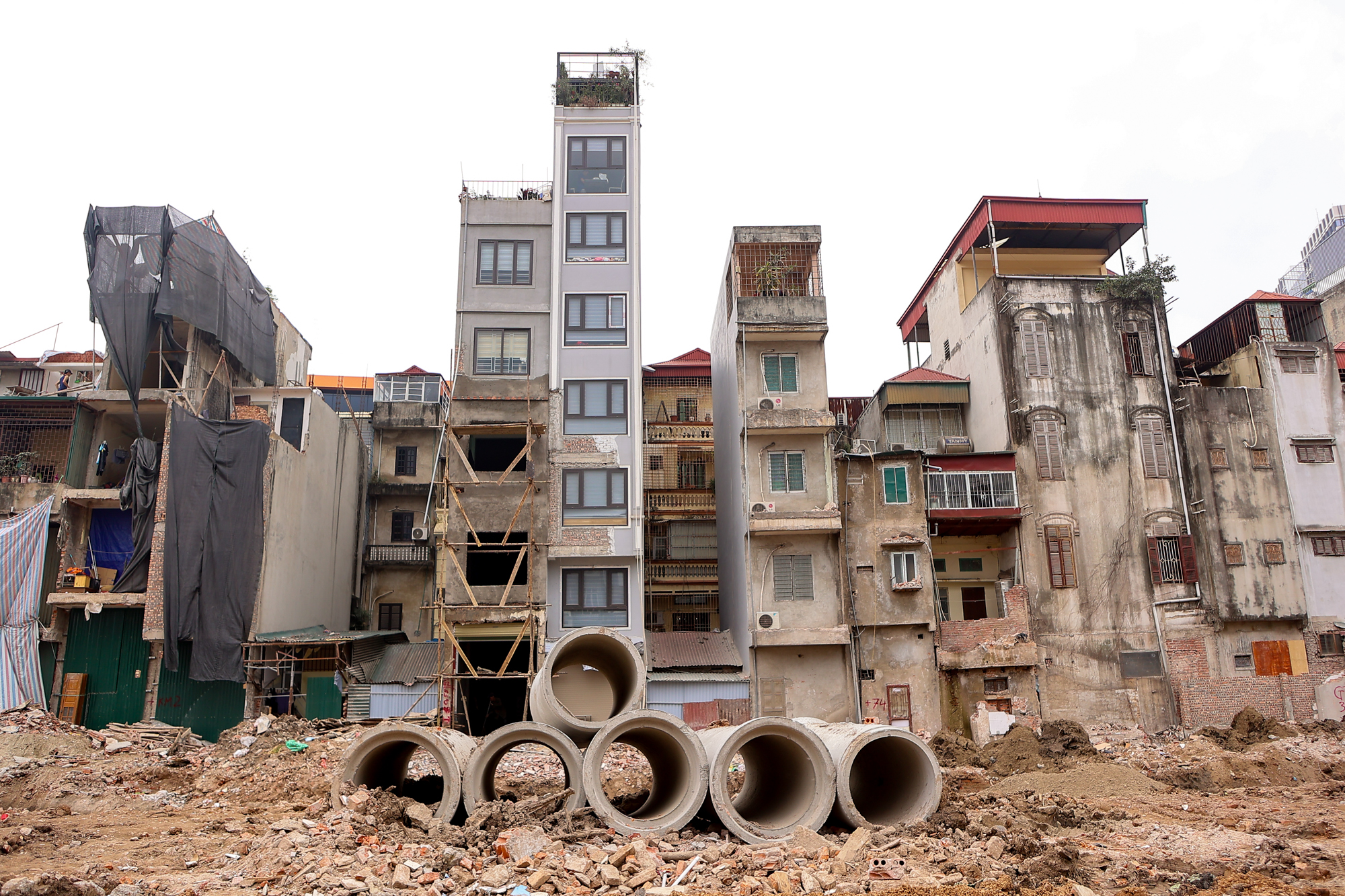 Kỳ tích thông xe đường Vành đai 1: 30 Năm chờ đợi và 30 ngày thần tốc giải cứu giao thông - Ảnh 8. Kỳ tích thông xe đường Vành đai 1: 30 Năm chờ đợi và 30 ngày thần tốc giải cứu giao thông - Ảnh 8.