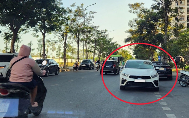 Mức phạt đi ngược chiều &ocirc; t&ocirc; , xe m&aacute;y Năm 2026: Cảnh b&aacute;o v&agrave; quy định mới - Ảnh 1.