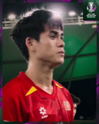 Thước phim đầy nước mắt của U23 Việt Nam khiến CĐV nghẹn l&ograve;ng x&uacute;c động: "Họ để lại tr&aacute;i tim tr&ecirc;n s&acirc;n cỏ" - Ảnh 2.