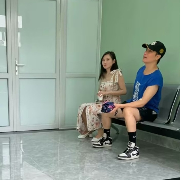 "C&aacute; sấu ch&uacute;a" Quỳnh Nga c&ocirc;ng khai mối quan hệ với nam diễn vi&ecirc;n 8X? - Ảnh 5.