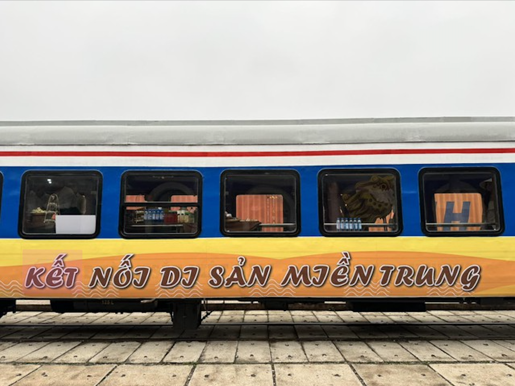 Đo&agrave;n t&agrave;u 5 sao gi&aacute; chỉ 150.000 Đồng: Trải nghiệm du lịch độc đ&aacute;o - Ảnh 4.