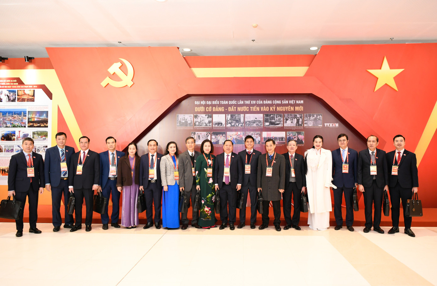 H&igrave;nh ảnh đại biểu tham gia ng&agrave;y l&agrave;m việc thứ tư Đại hội XIV của Đảng Cộng sản Việt Nam - Ảnh 15.