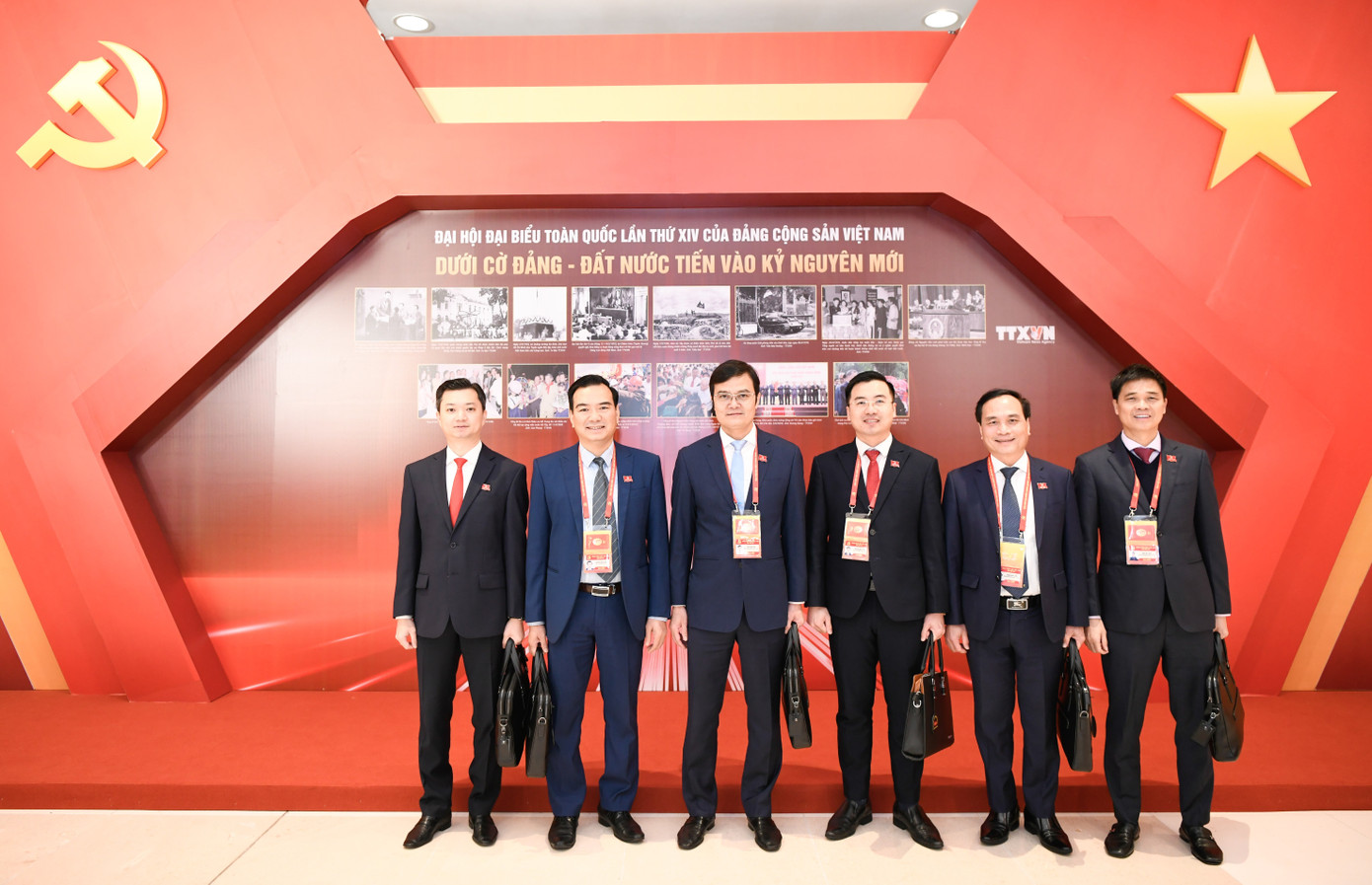 H&igrave;nh ảnh đại biểu tham gia ng&agrave;y l&agrave;m việc thứ tư Đại hội XIV của Đảng Cộng sản Việt Nam - Ảnh 20.