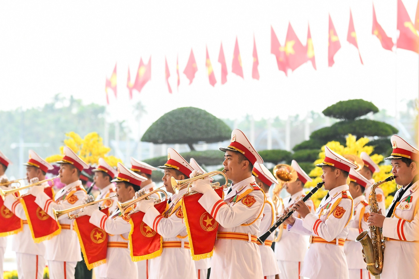 H&igrave;nh ảnh đại biểu tham gia ng&agrave;y l&agrave;m việc thứ tư Đại hội XIV của Đảng Cộng sản Việt Nam - Ảnh 2.