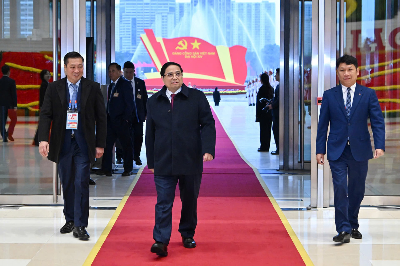 H&igrave;nh ảnh đại biểu tham gia ng&agrave;y l&agrave;m việc thứ tư Đại hội XIV của Đảng Cộng sản Việt Nam - Ảnh 4.