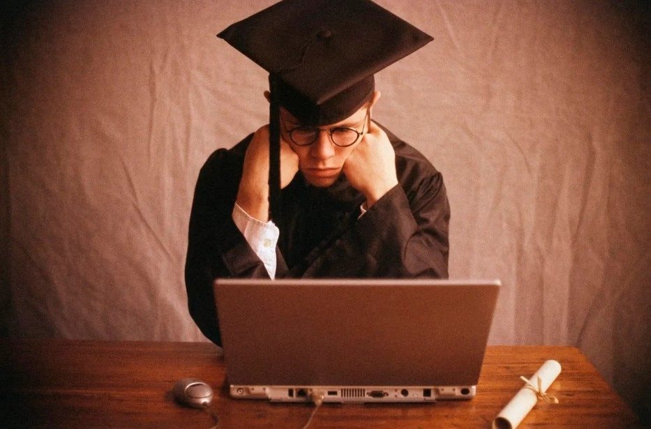 Bi Kịch Của Gen Z Thất Nghiệp: Cử Nhân Giỏi Vẫn Chật Vật Tìm Việc Trong Thời Đại Ai - Ảnh 4.