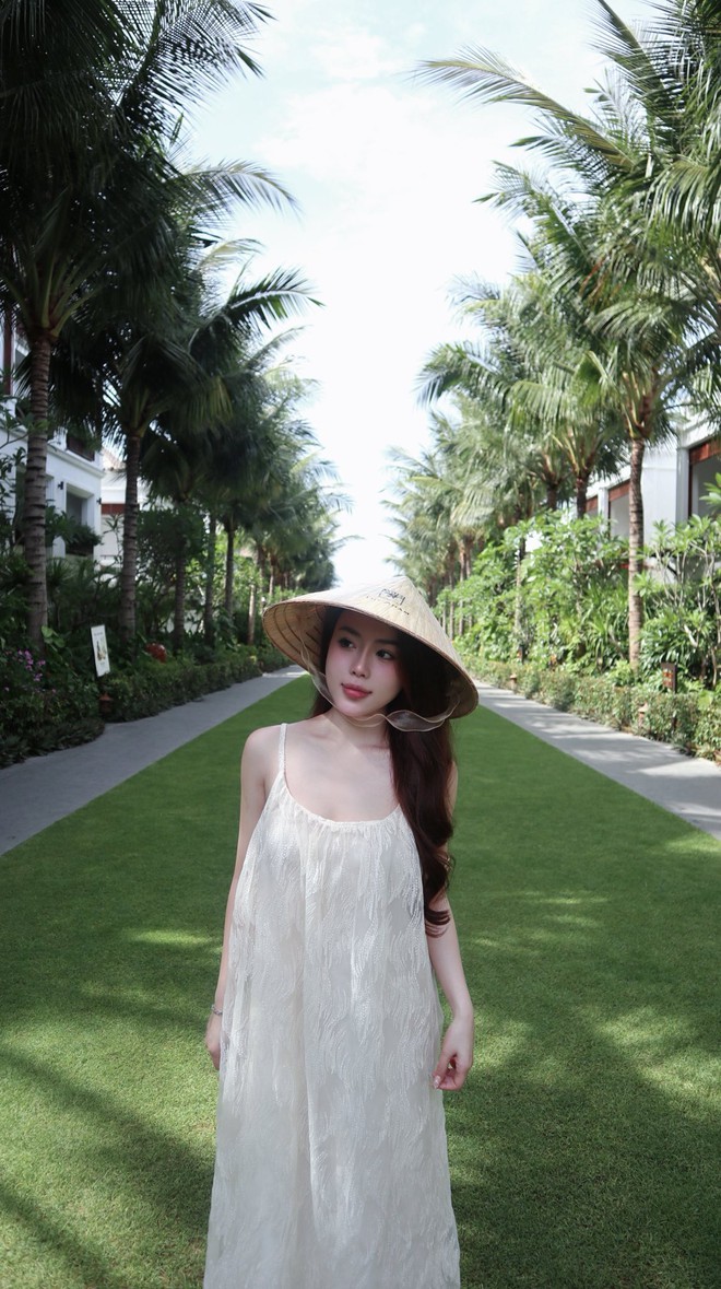 Bạn gái nóng bỏng của Quốc Việt - cầu thủ sút tung lưới Hàn Quốc- Ảnh 5. Bạn gái nóng bỏng của Quốc Việt - cầu thủ sút tung lưới Hàn Quốc- Ảnh 5.
