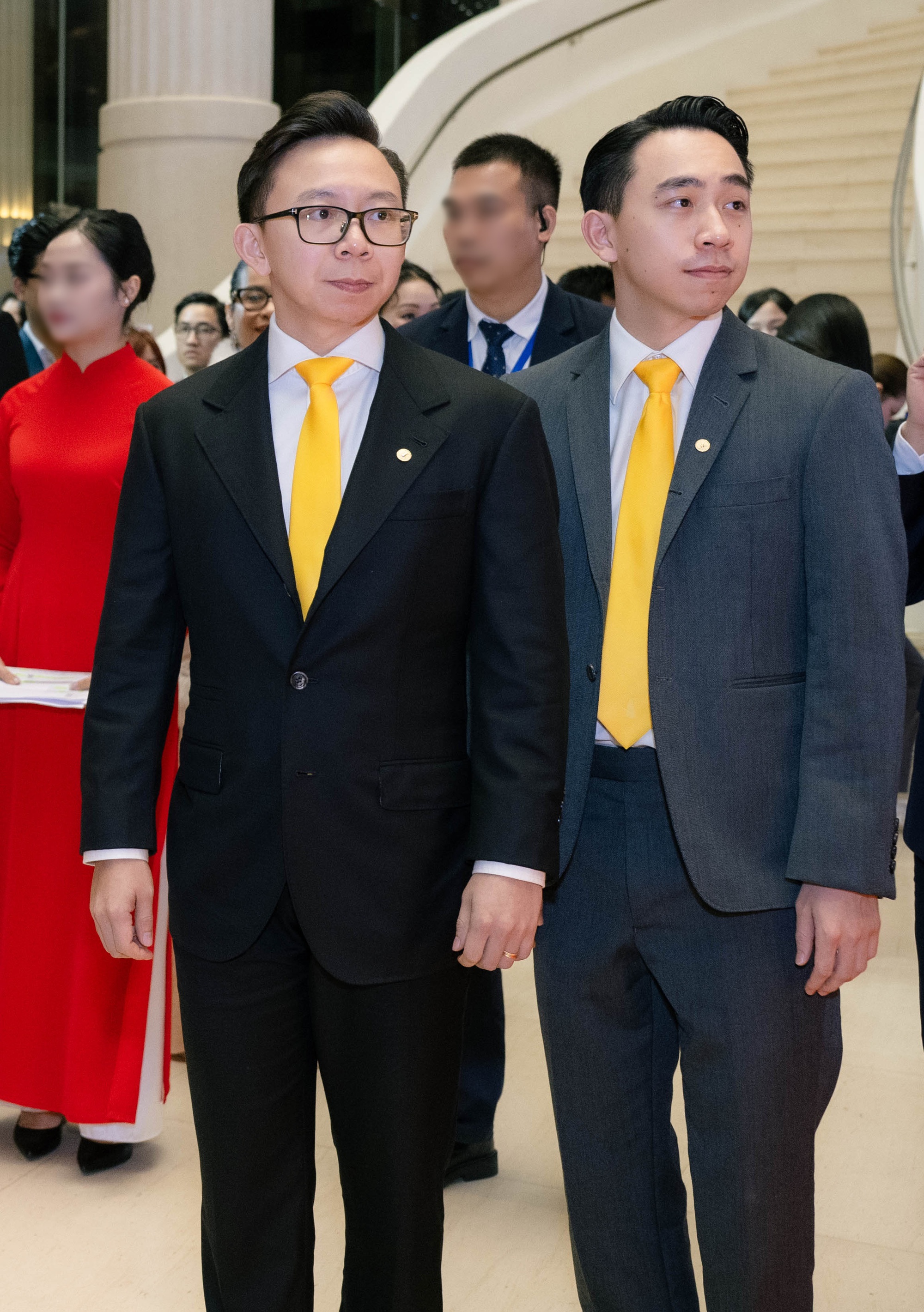 Nhan sắc thần ti&ecirc;n tỷ tỷ Phương Nhi trong lễ Hằng thuận với sắc v&agrave;ng quyền lực - Ảnh 5.