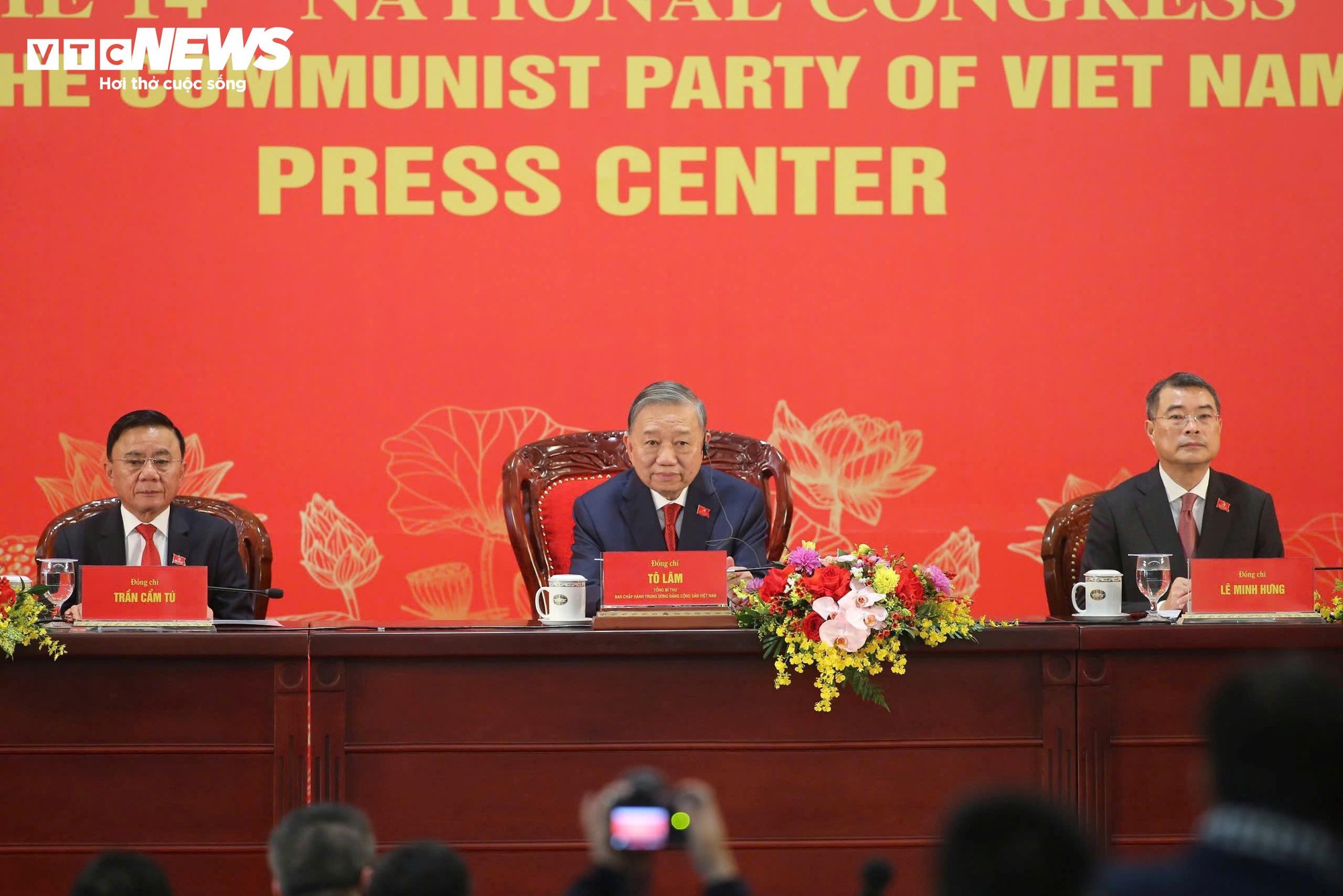 Họp b&aacute;o quốc tế c&ocirc;ng bố kết quả Đại hội Đảng XIV do Tổng B&iacute; thư T&ocirc; L&acirc;m chủ tr&igrave; - Ảnh 2.
