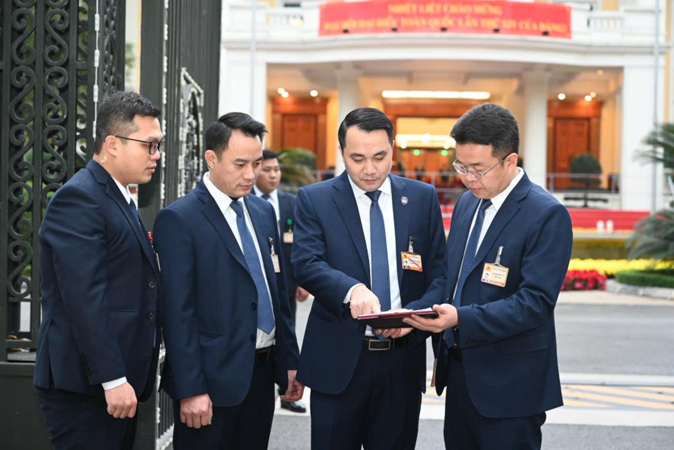 H&igrave;nh ảnh Hội nghị lần thứ nhất Ban Chấp h&agrave;nh Trung ương Đảng kh&oacute;a XIV tại Trụ sở - Ảnh 4.