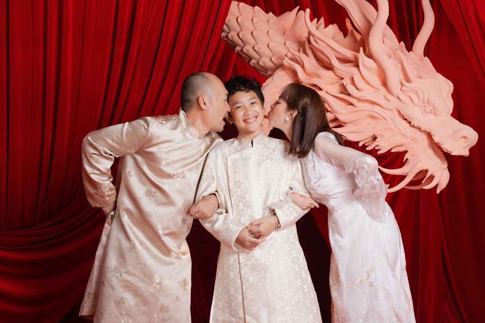 Thu Trang Tiến Luật khoe con trai 13 tuổi rưỡi cao 1,78m, thông thạo 3 ngoại ngữ- Ảnh 7.