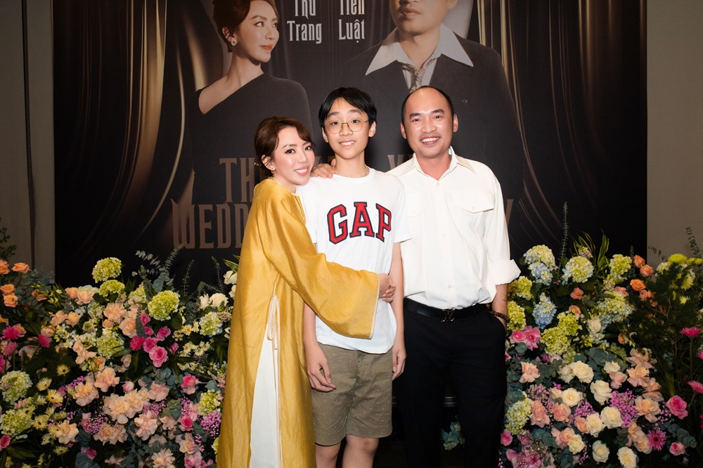 Thu Trang Tiến Luật khoe con trai 13 tuổi rưỡi cao 1,78m, thông thạo 3 ngoại ngữ- Ảnh 1.