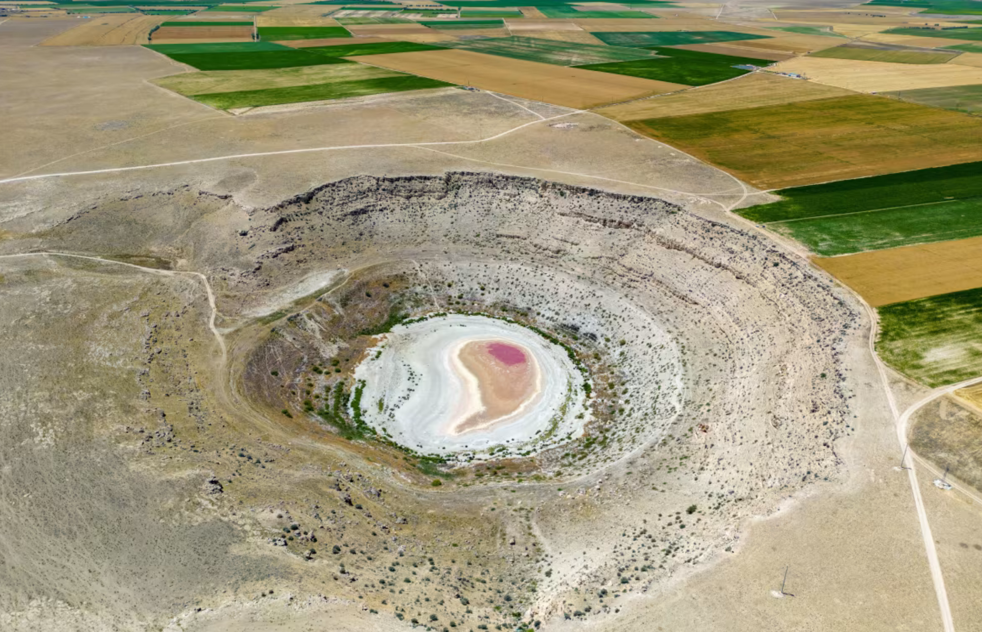 Thế giới bước vào kỷ nguyên “phá sản nguồn nước” - Ảnh 1.