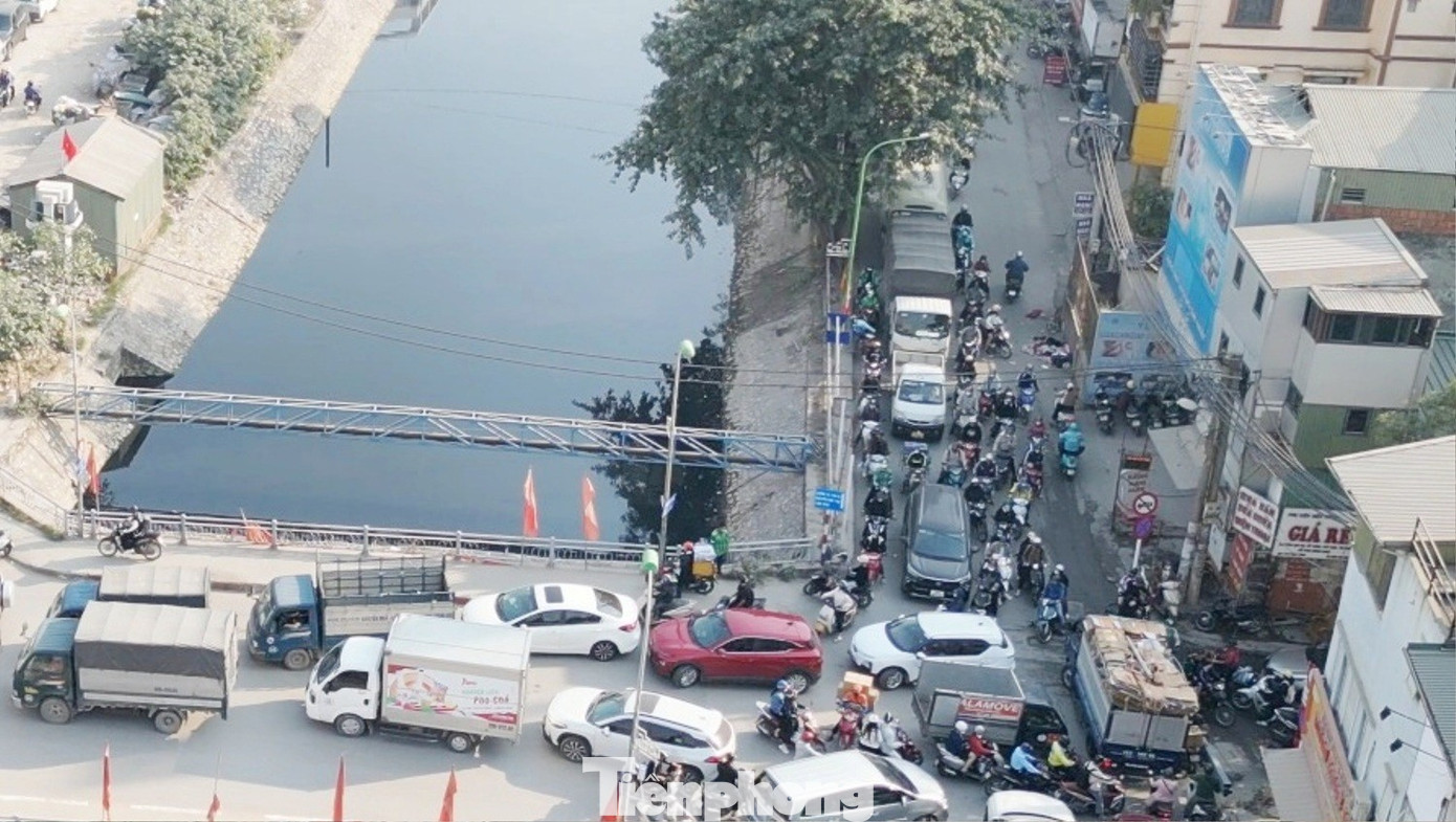 Sửa chữa đường Nguyễn Cảnh Dị: Tuyến đường nhiều ổ g&agrave; tại H&agrave; Nội được n&acirc;ng cấp - Ảnh 7.