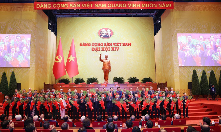 Đại hội XIV tri &acirc;n c&aacute;c ủy vi&ecirc;n Trung ương Đảng kh&oacute;a XIII kh&ocirc;ng t&aacute;i cử - Ảnh 1.