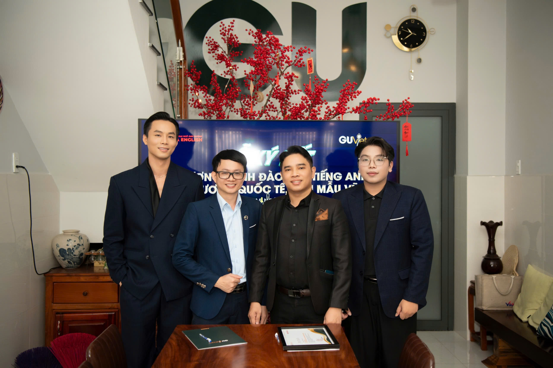 Vì sao á vương Vũ Linh quyết định đi học ở tuổi ngoài 30? - Ảnh 4.