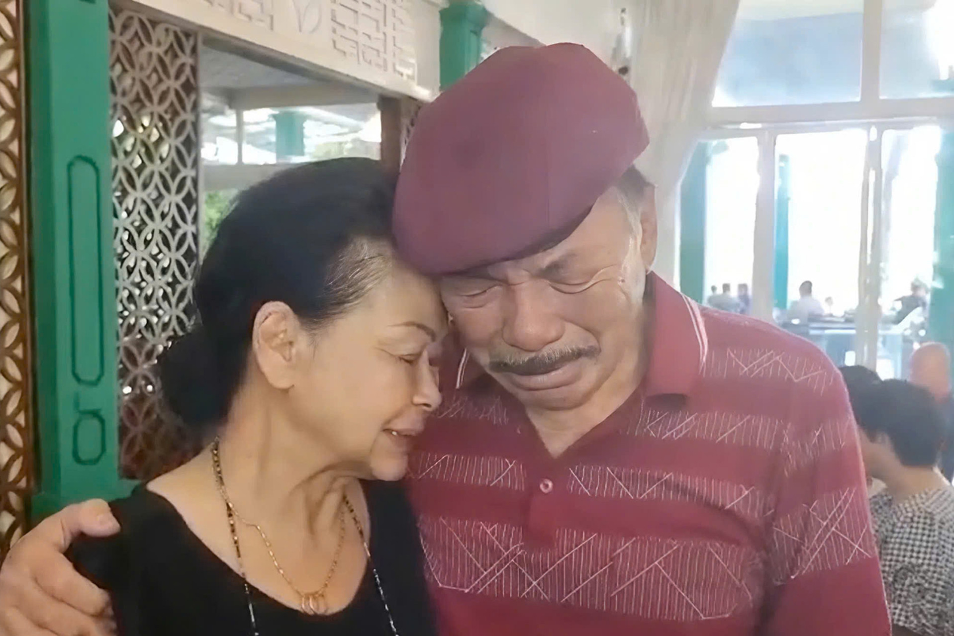 Người đàn ông khiến danh ca Khánh Ly và Trần Tiến ôm nhau khóc - Ảnh 1.