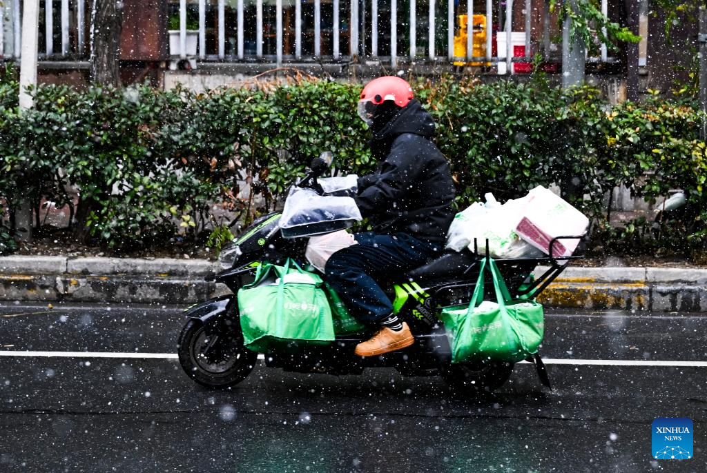 R&eacute;t đậm, b&atilde;o tuyết diện rộng l&agrave;m t&ecirc; liệt nhiều nơi tại Trung Quốc - Ảnh 6.