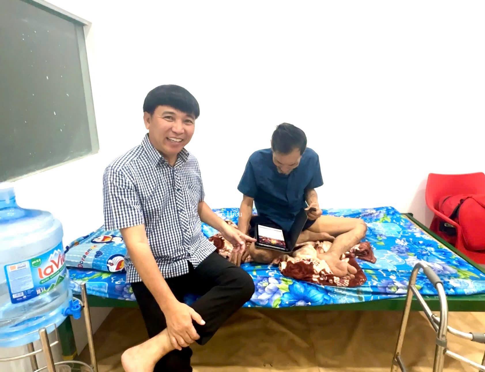 Nam nghệ sĩ duy nhất dự tang lễ Thương T&iacute;n đăng 1 bức ảnh khiến nhiều người x&uacute;c động, cảm ơn - Ảnh 1.