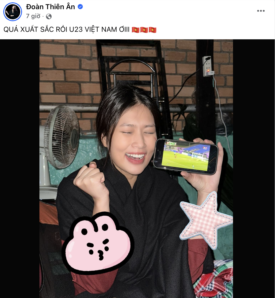 Trấn Thành xin lỗi Hari Won, Hoà Minzy đi "bão" tưng bừng và loạt sao Việt ăn mừng chiến thắng U23 Việt Nam- Ảnh 5.