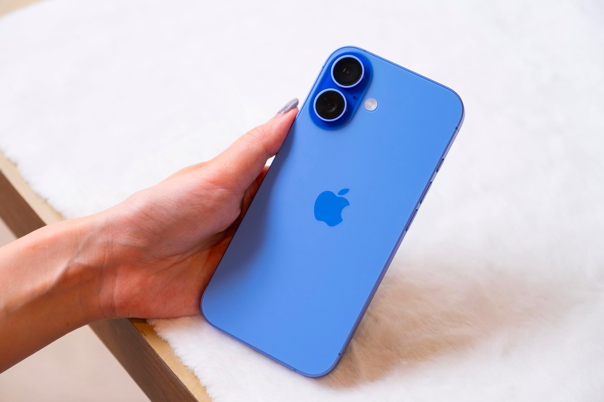 Chiếc Iphone Đáng Mua Nhất Dịp Cận Tết, Pin Trâu Ngang Ngửa 17 Pro Max Giá Đang Rẻ Kỷ Lục Dscf8503 Copy 2 31 1769266948403 17692669485522012547128