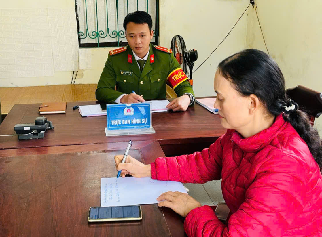 Phát hiện tài khoản VietinBank iPay nhận 107 triệu đồng , người phụ nữ cảnh giác báo Công an - Ảnh 2.