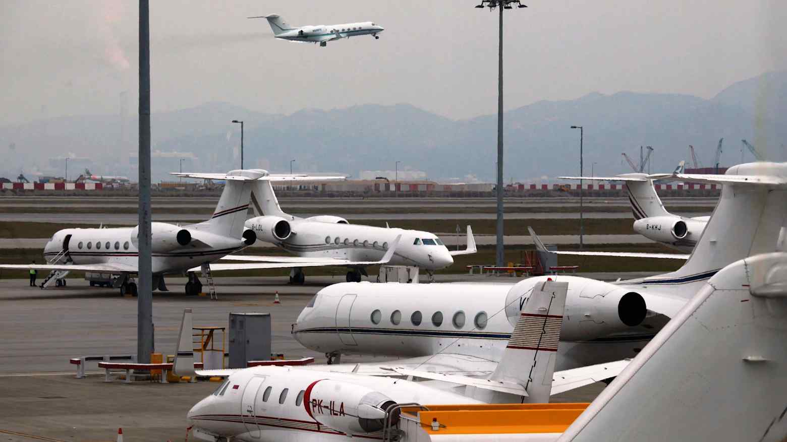 Giới siêu giàu Trung Quốc ‘âm thầm’ chuyển máy bay cá nhân ra nước ngoài: Singapore, Nhật Bản là điểm đến - Ảnh 1.